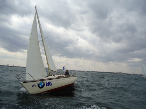 Wet yacht